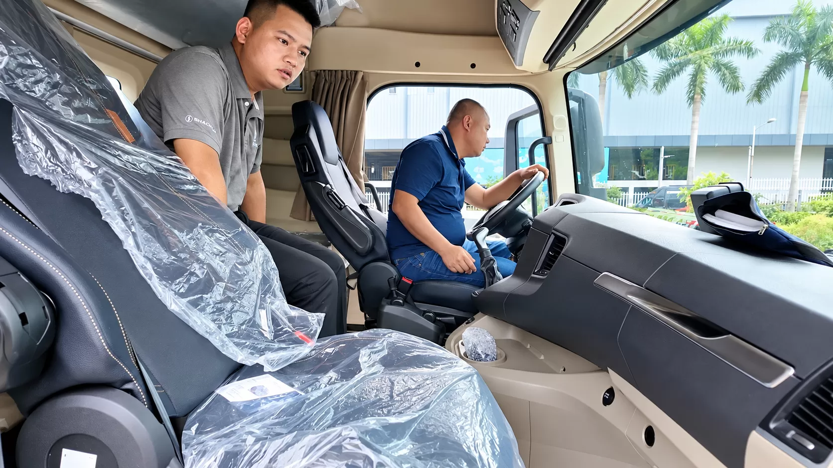 Long Giang tổ chức trải nghiệm SHACMAN X6000 tại Hà Nội